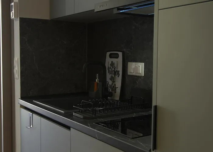 Апартаменты The Mint House *