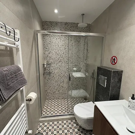 Апартамент The Mint House